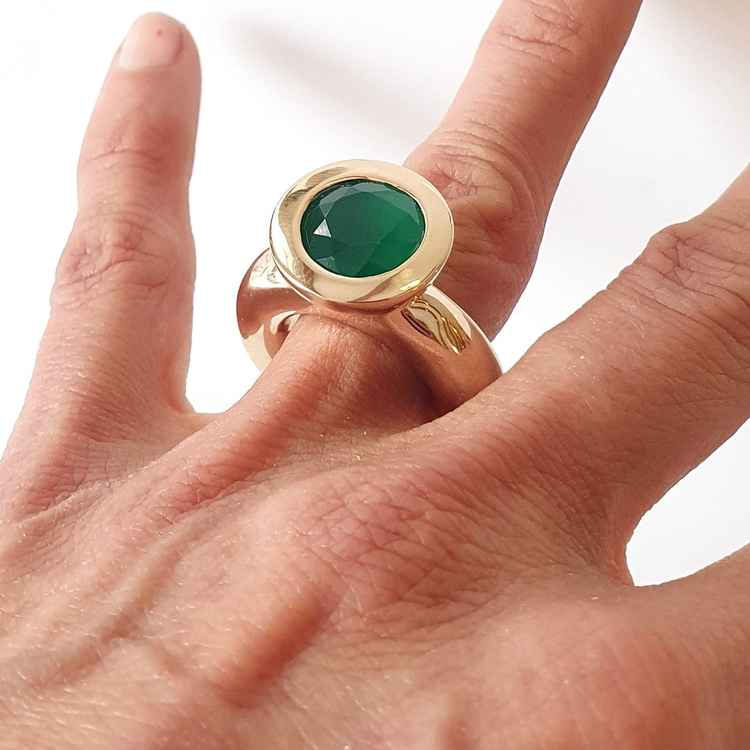 Green Onyx Princess Ring in Bronze