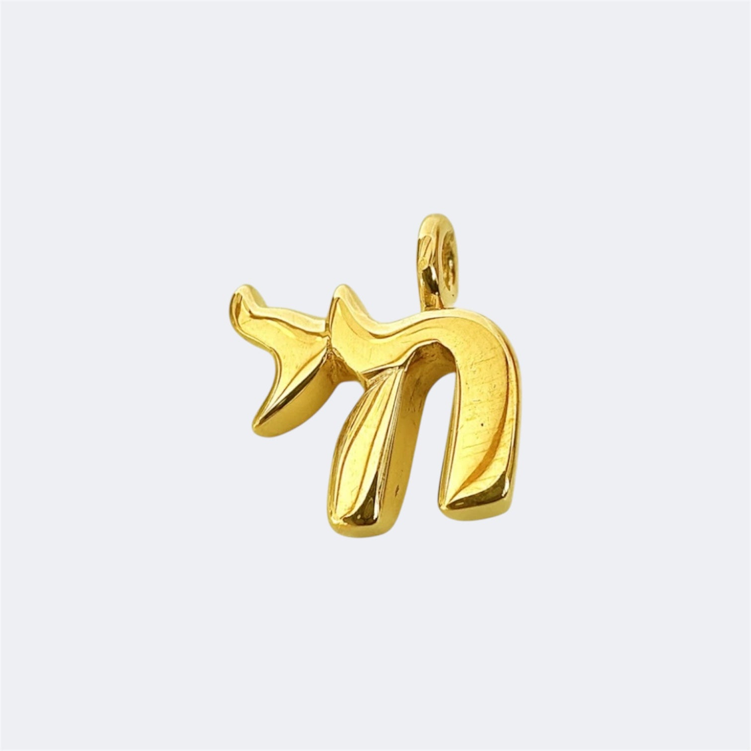 Small 9ct Yellow Gold Chai Pendant