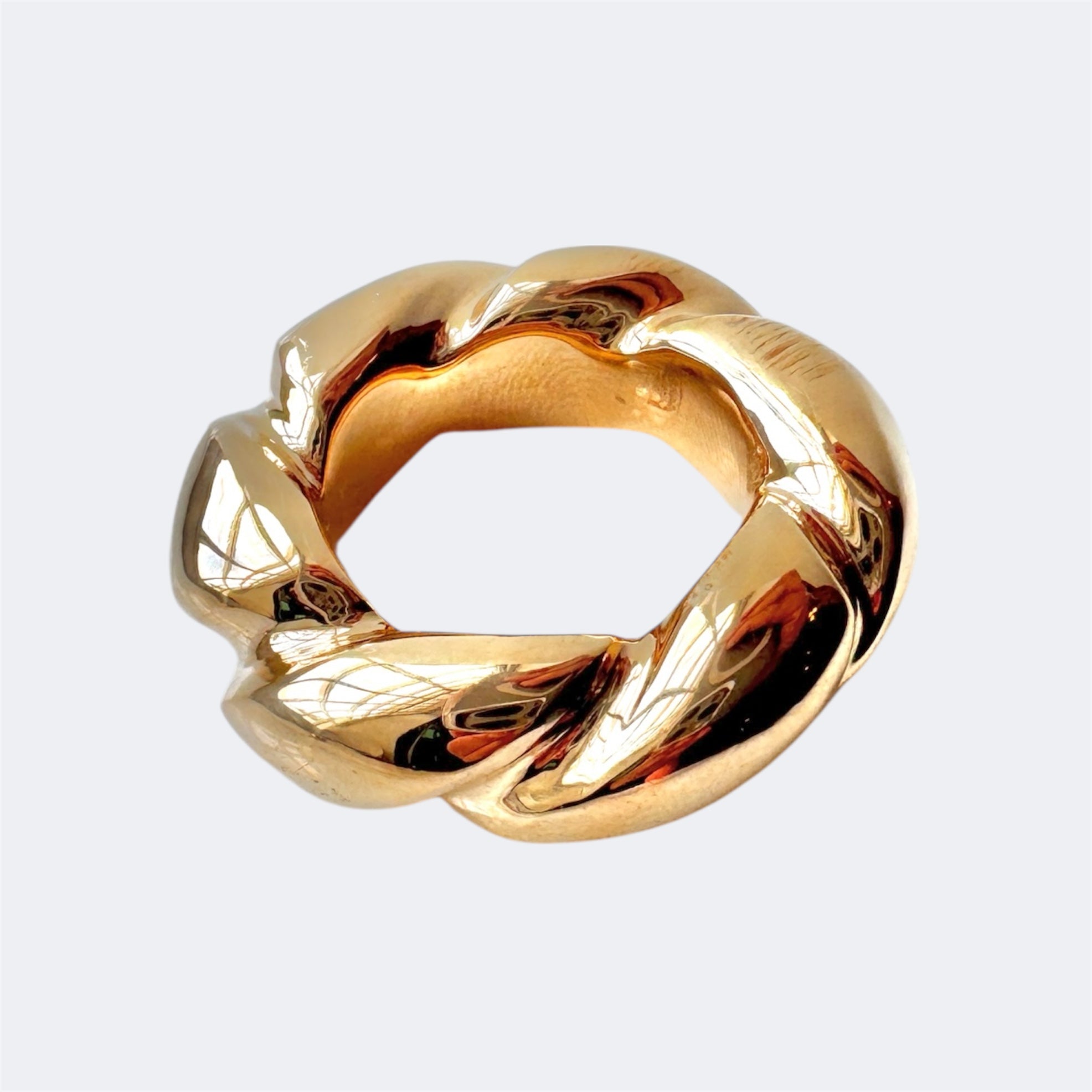 Small Scalloped Ring in Bronze