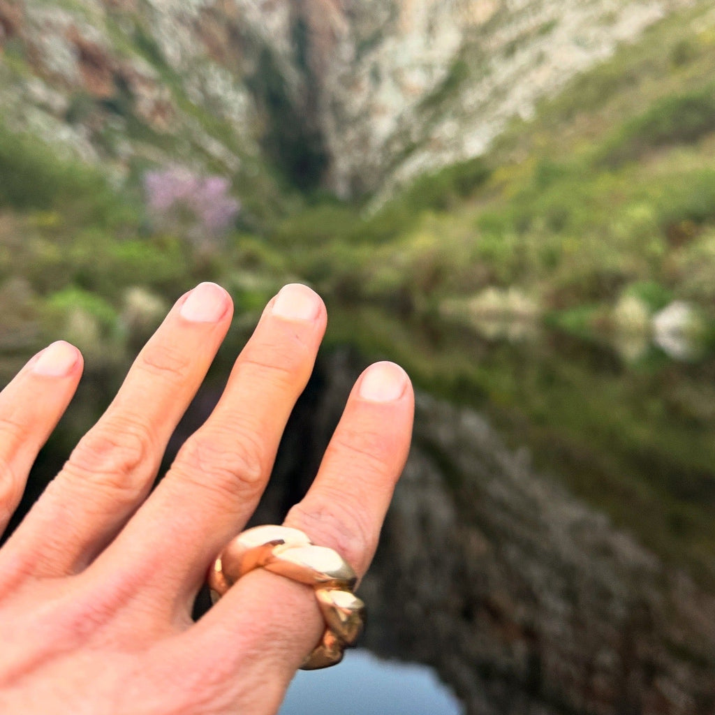 Small Scalloped Ring in Bronze