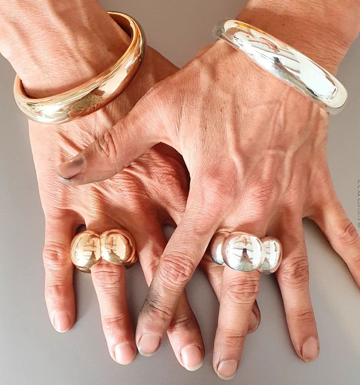 Giant Scalloped Ring in Bronze