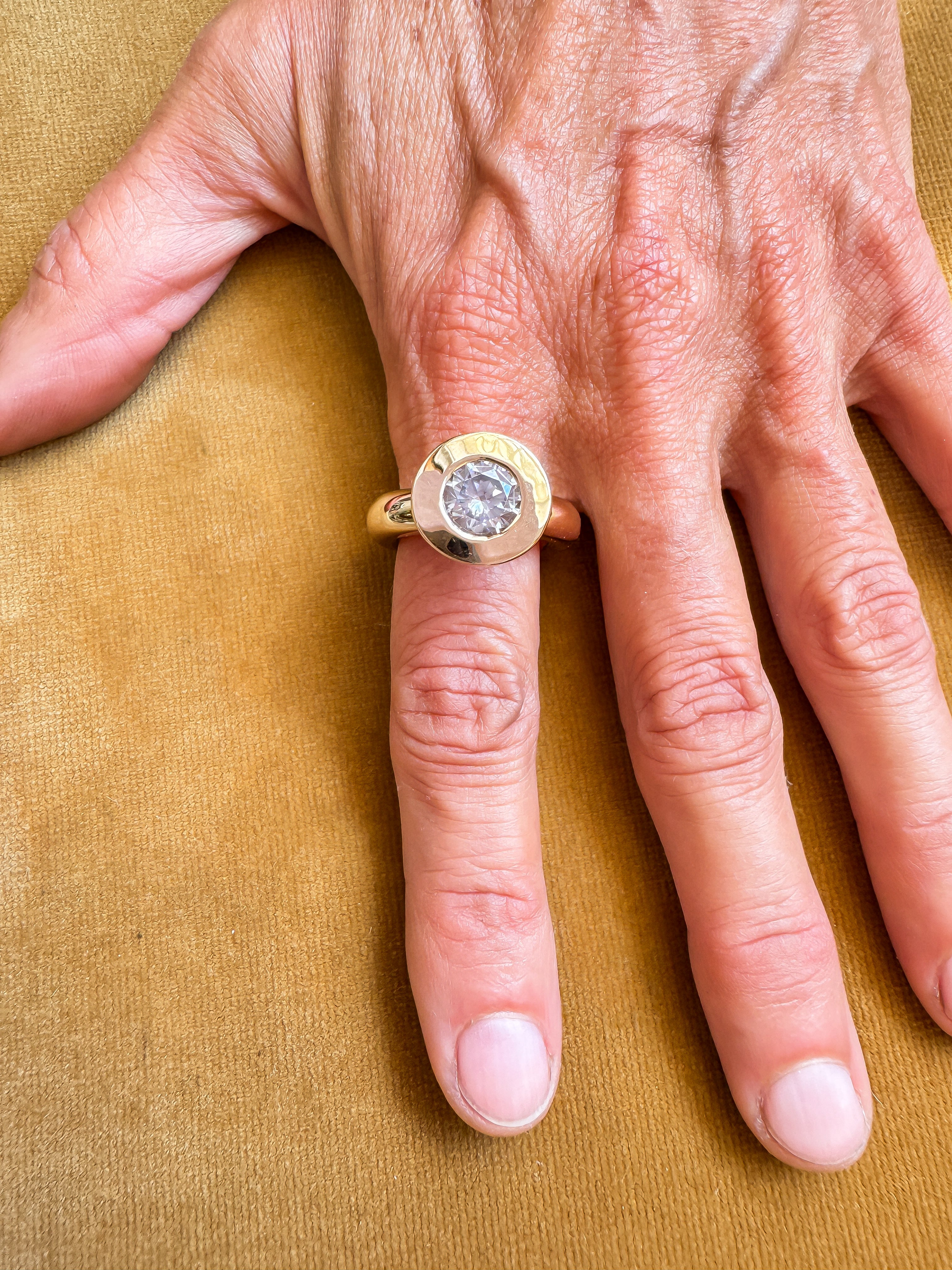 Cubic Zirconia Small Princess Ring in Bronze