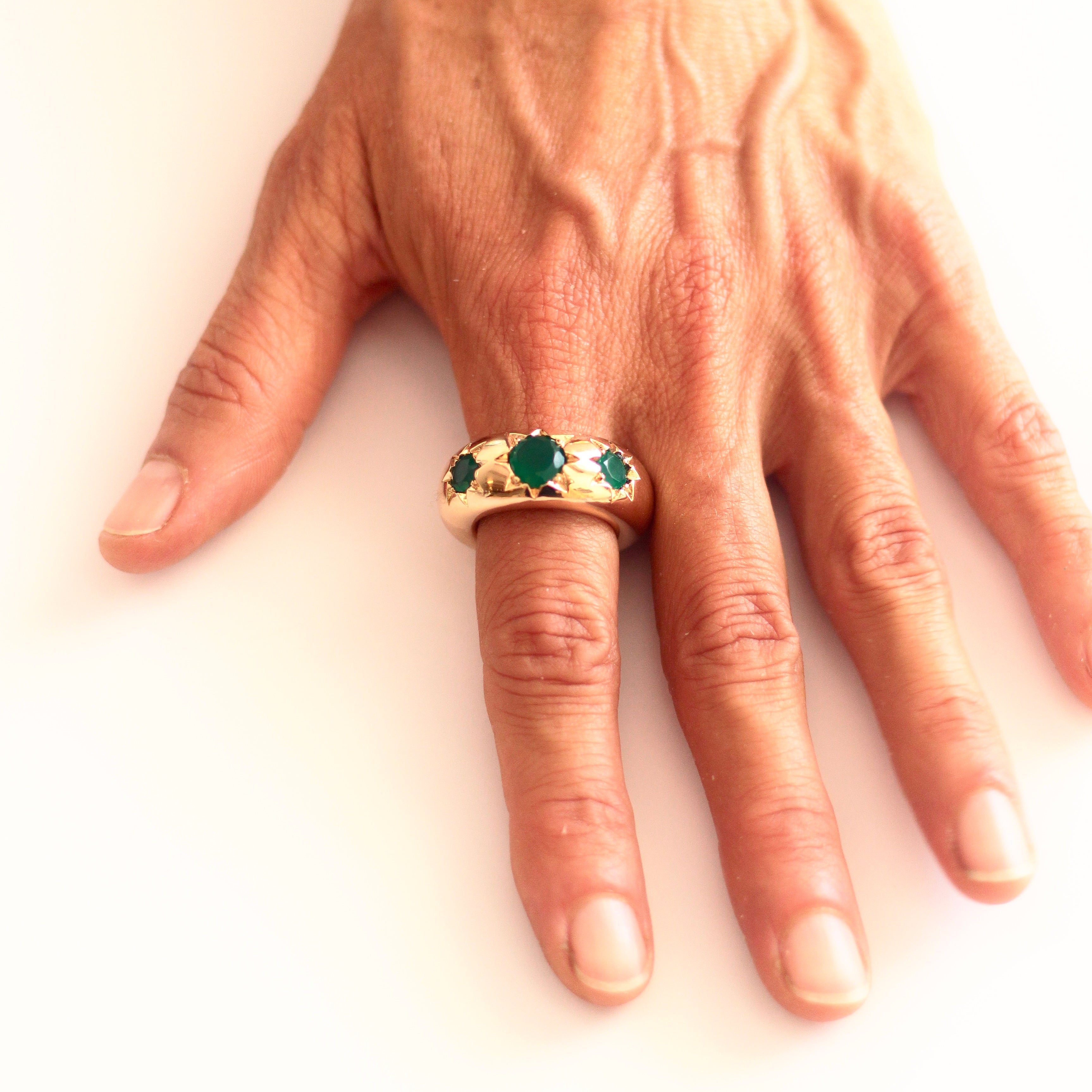Green Onyx Star Ring in Bronze