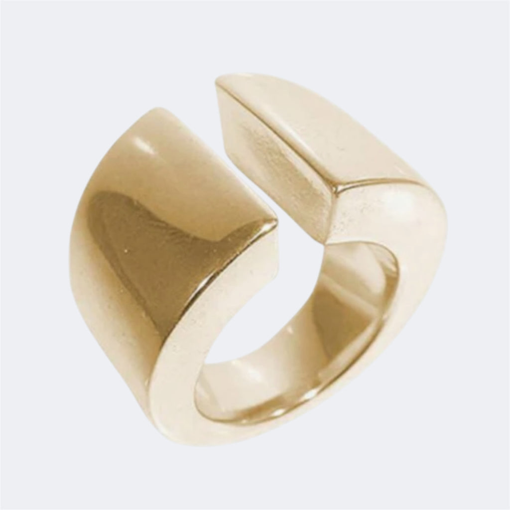 Tapered Split Shank Ring in Bronze