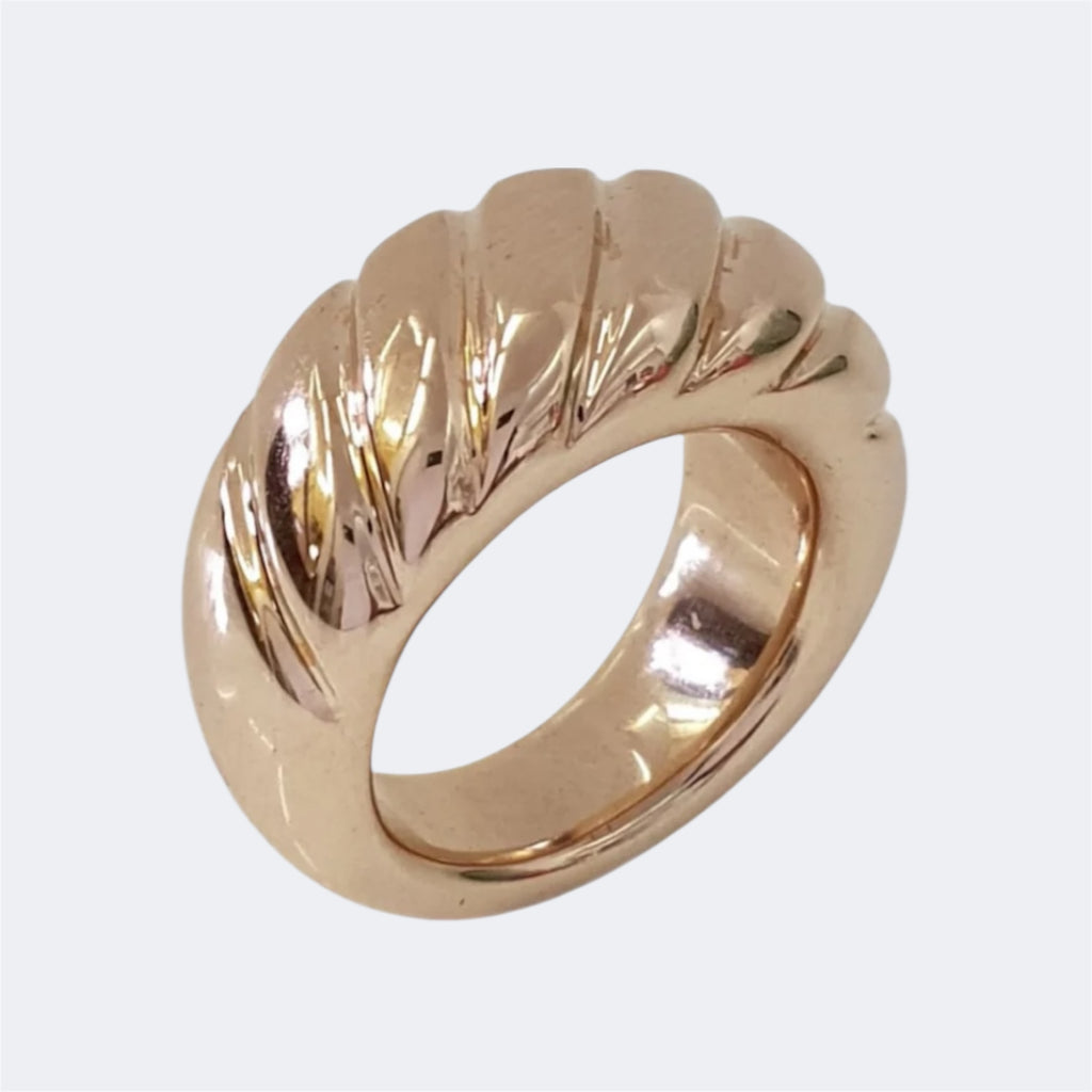 Tapered Half Scalloped Ring in Bronze
