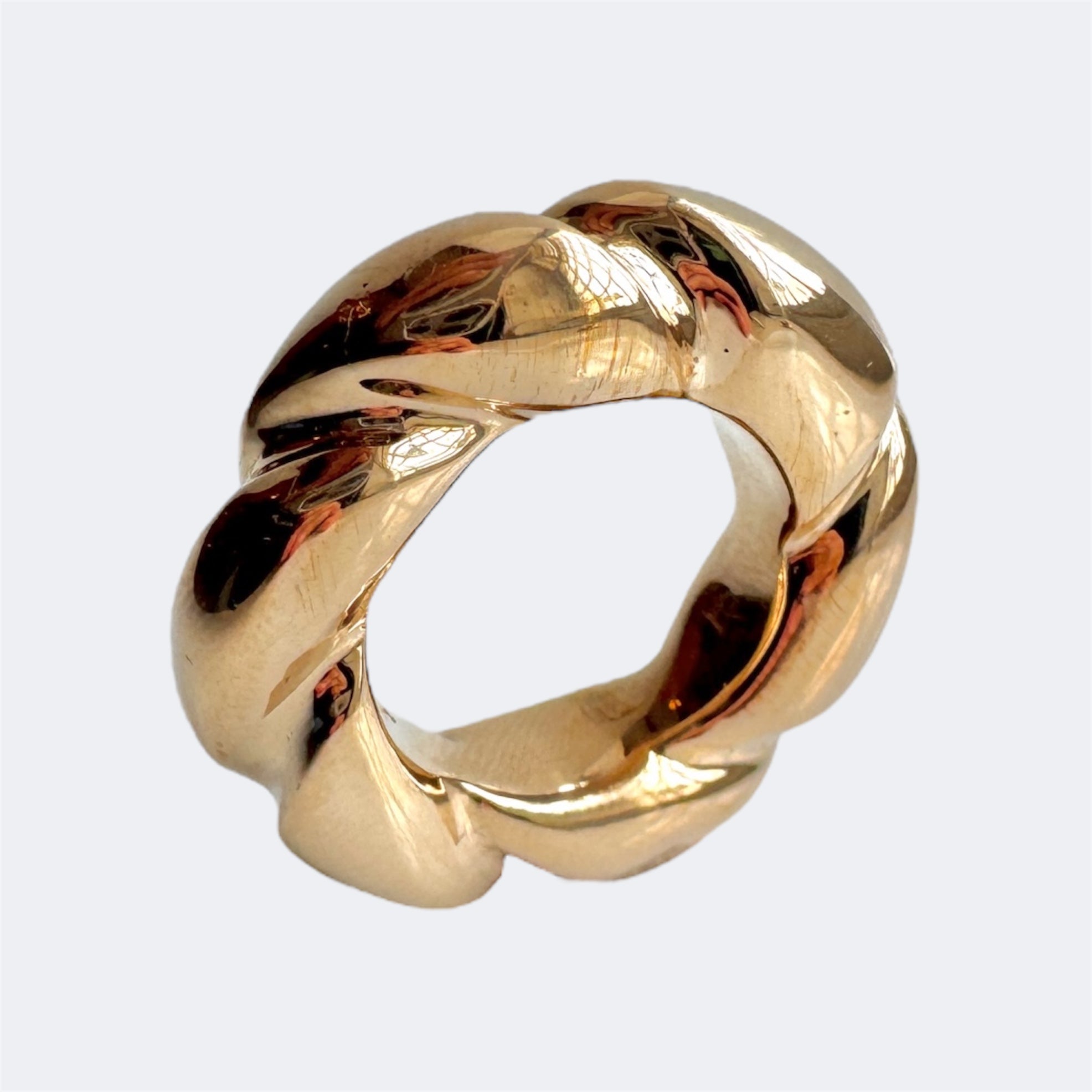 Small Scalloped Ring in Bronze