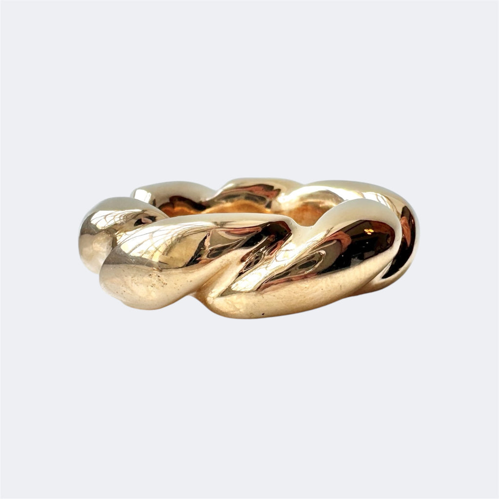 Small Scalloped Ring in Bronze