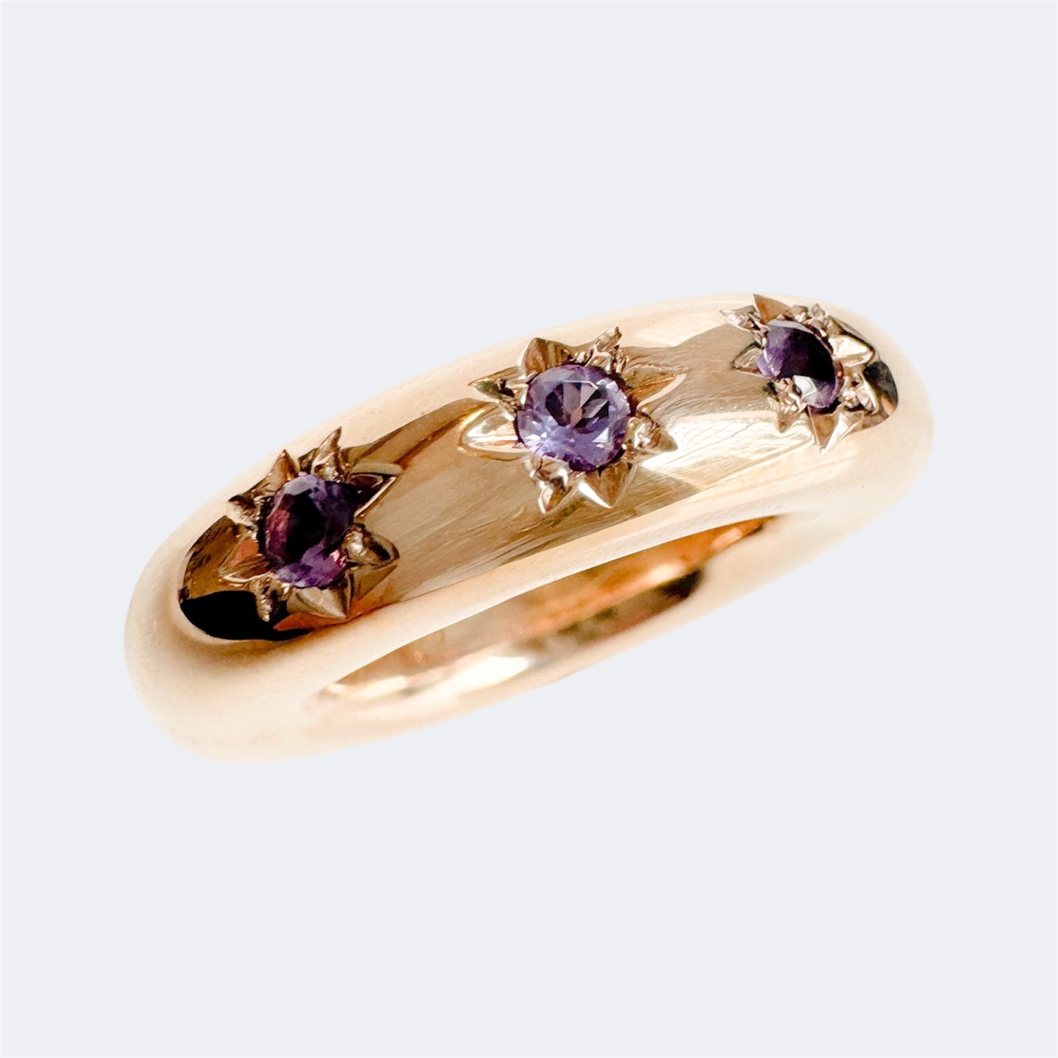 Amethyst Star Ring in Bronze 7mm