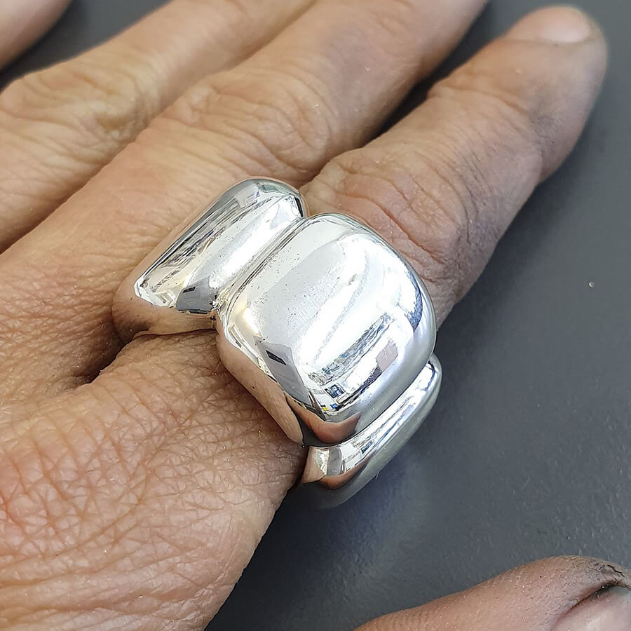 Flat Scalloped Ring in Sterling Silver